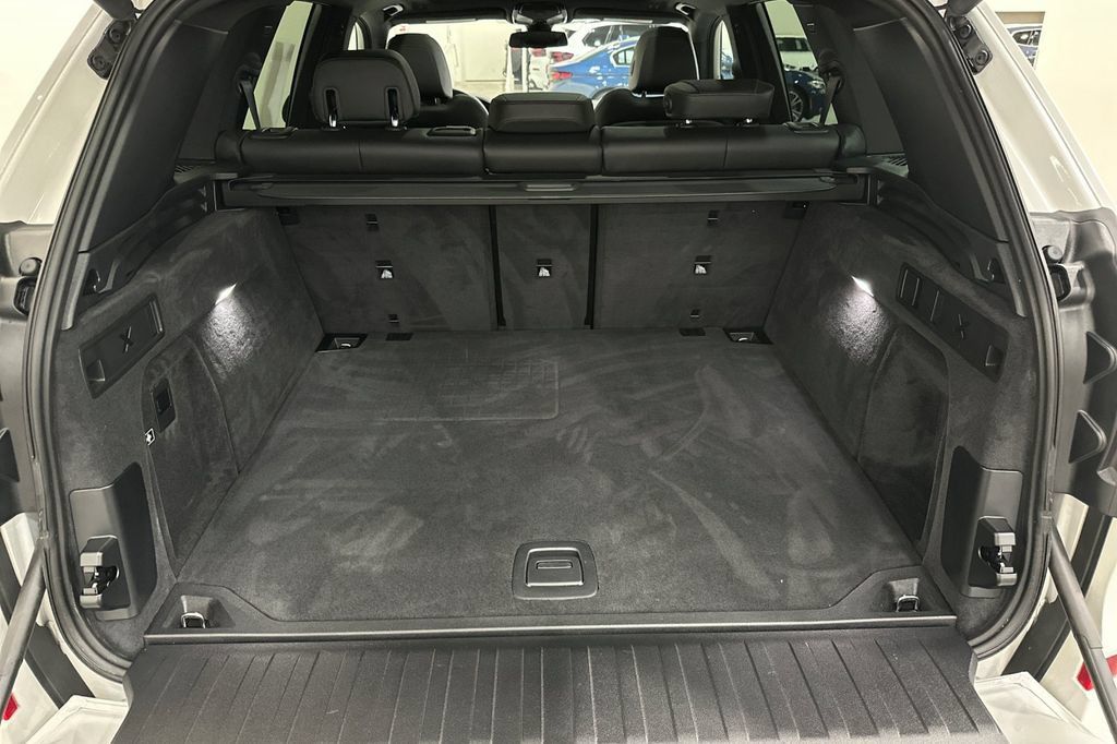 Certified 2023 BMW X5 xDrive40i w/ M Sport Package AWD/4WD image 17
