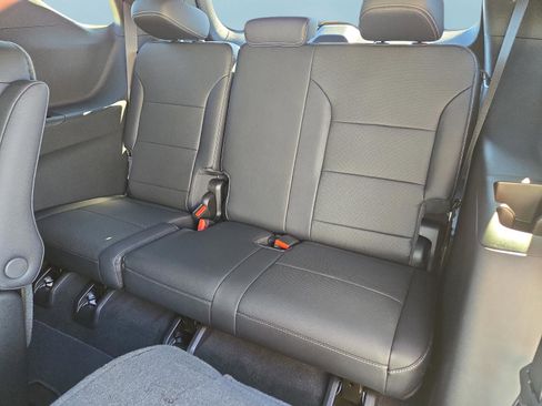 New 2026 Chevrolet Traverse LT image 18