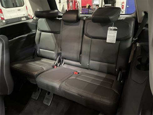 New 2025 Ford Expedition Active image 30