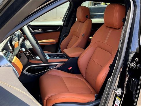 New 2026 Jaguar F-PACE R-Dynamic S image 9