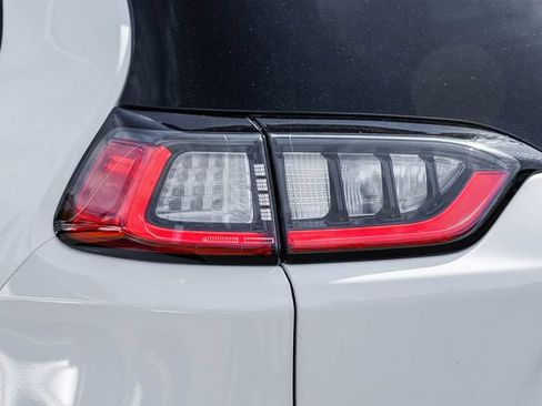 Used 2021 Jeep Cherokee Trailhawk w/ Trailer Tow Group AWD/4WD image 10