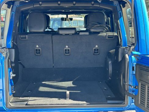 Used 2023 Jeep Wrangler Unlimited Sahara w/ Cold Weather Group image 13