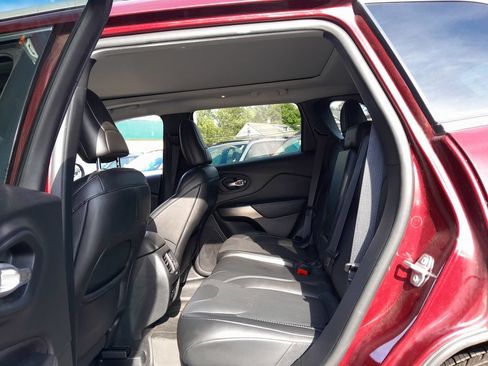 Used 2021 Jeep Cherokee Limited w/ Elite Package AWD/4WD image 36