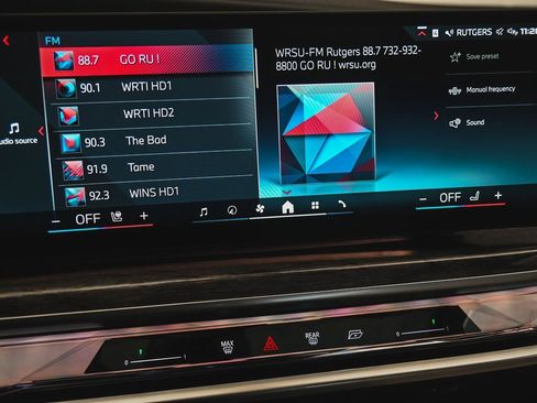 Used 2024 BMW i7 M70 w/ Executive Package image 22