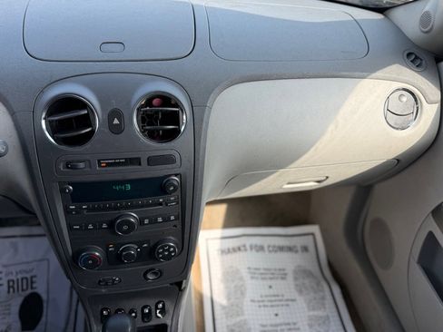 Used 2007 Chevrolet HHR LS image 11