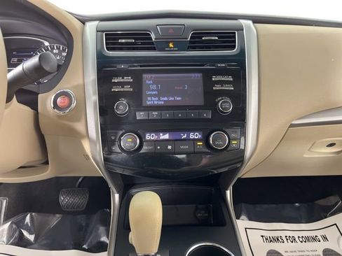 Used 2015 Nissan Altima 2.5 SV w/ Convenience Package FWD image 23