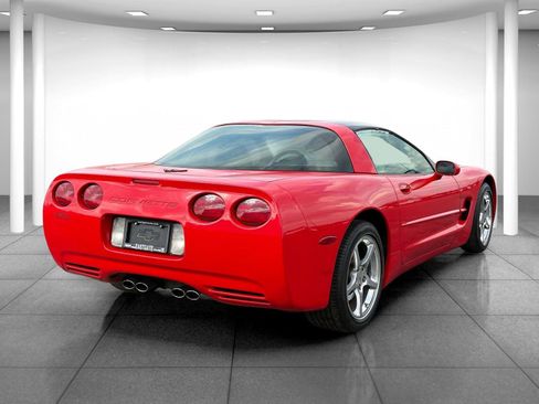 Used 2001 Chevrolet Corvette Coupe w/ Preferred Equipment Group2 image 7