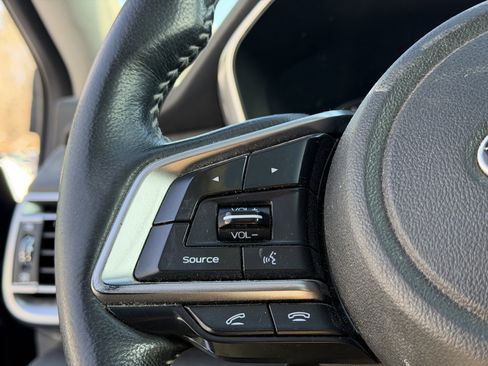 Used 2022 Subaru Outback Limited image 15