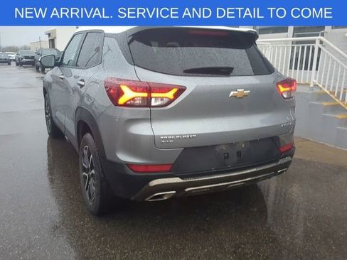Used 2023 Chevrolet TrailBlazer ACTIV w/ Technology Package image 3