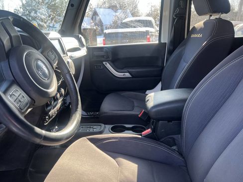 Used 2013 Jeep Wrangler Unlimited Sahara w/ Dual Top Group image 21