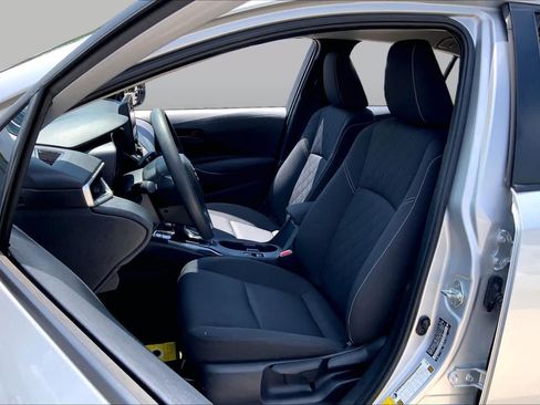 Used 2024 Toyota Corolla LE FWD image 8