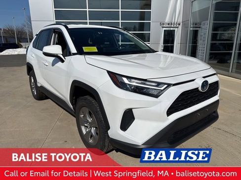 Used 2024 Toyota RAV4 XLE image 1