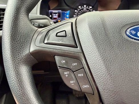 Used 2024 Ford Edge SE w/ Black Appearance Package image 21