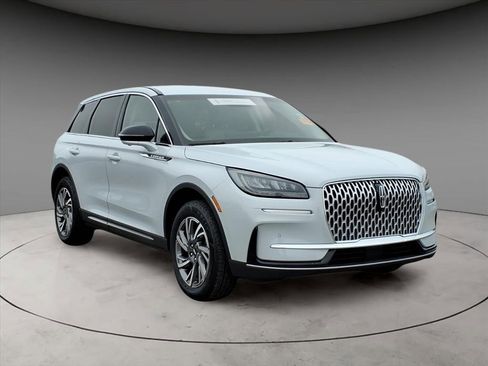 Certified 2025 Lincoln Corsair Premiere w/ Equipment Group 101A image 14