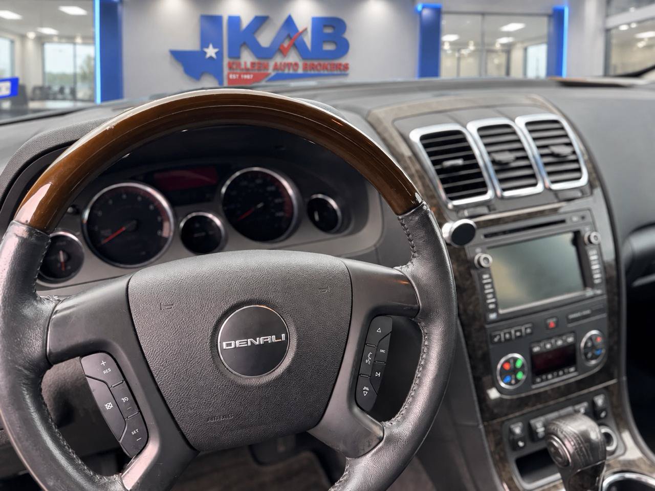 Used 2012 GMC Acadia Denali FWD image 11