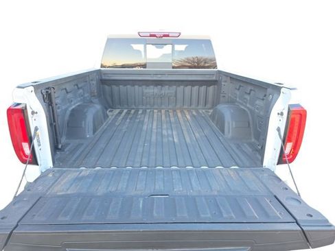 Used 2025 GMC Sierra 1500 Denali w/ Technology Package AWD/4WD image 19