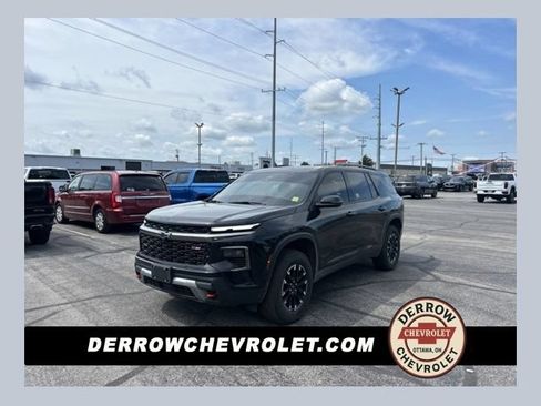 Used 2025 Chevrolet Traverse Z71 w/ Enhanced Driving Package AWD/4WD image 1