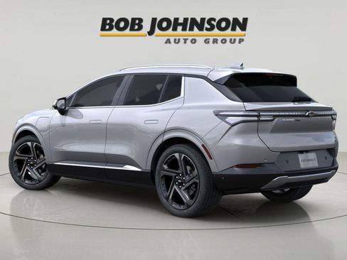 New 2025 Chevrolet Equinox EV LT w/ Convenience Package II AWD/4WD image 3