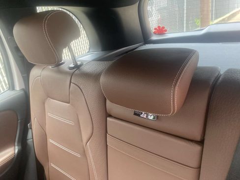 Used 2020 Mercedes-Benz GLB 250 image 15