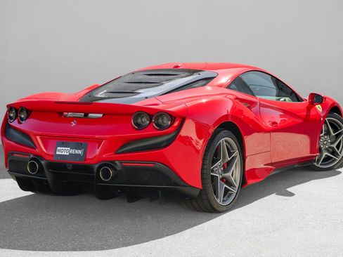 Used 2022 Ferrari F8 Tributo image 3