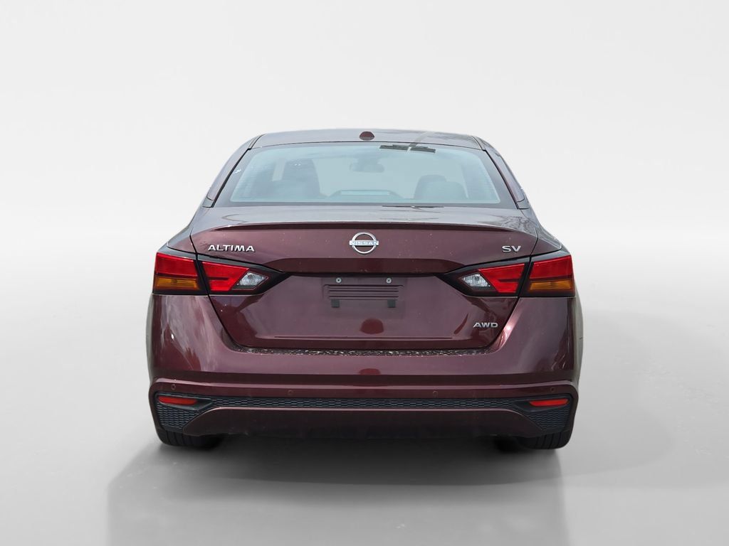Used 2024 Nissan Altima 2.5 SV AWD/4WD image 4