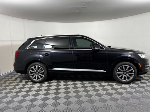 Used 2017 Audi Q7 3.0T Prestige w/ Prestige Package AWD/4WD image 4