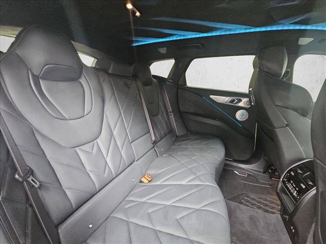 Used 2025 BMW XM w/ M Driver's Package AWD/4WD image 19