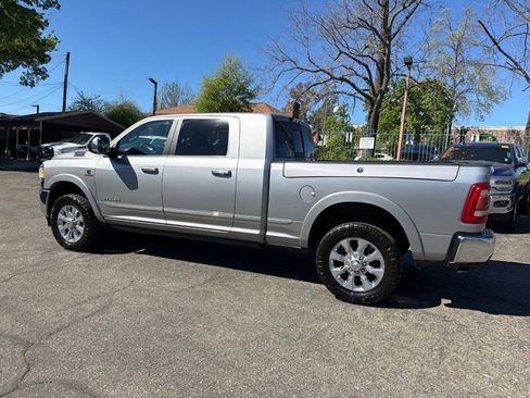 Used 2019 RAM 2500 Limited image 12