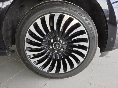 Used 2018 Lincoln Navigator Black Label w/ Cargo Package image 9