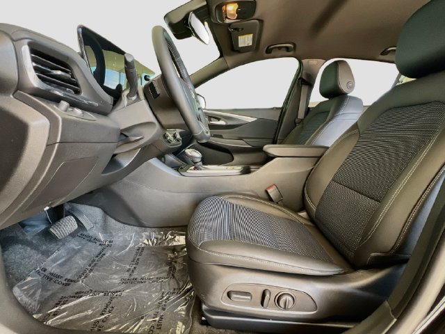 New 2026 Buick Envista Preferred w/ Convenience I Package FWD image 15
