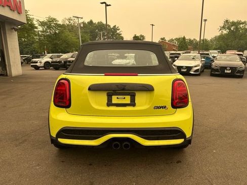 Used 2023 MINI Cooper S FWD image 3