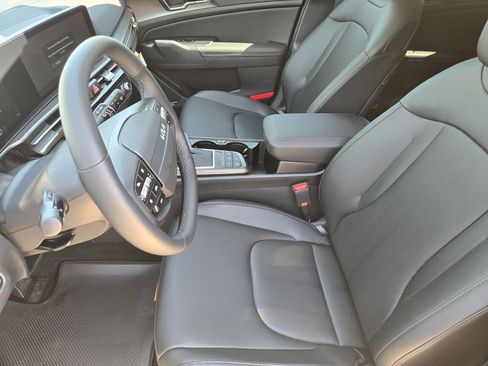 New 2026 Kia Sportage SX FWD image 10