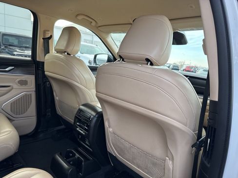 Used 2021 Jeep Grand Cherokee L Limited w/ MOPAR Finishing Package image 24