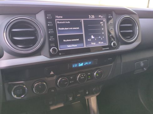 Used 2023 Toyota Tacoma TRD Off-Road image 12