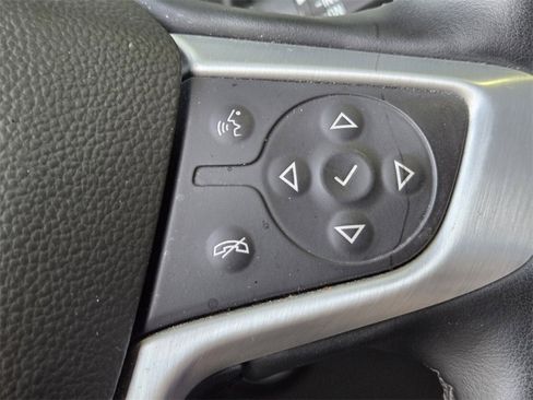 Used 2024 GMC Terrain SLT image 31