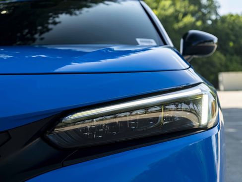 Used 2024 Honda Civic Sport image 11