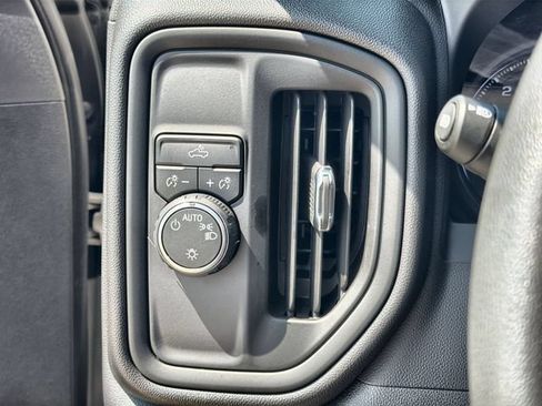 Used 2026 Chevrolet Silverado 1500 Custom RWD image 17
