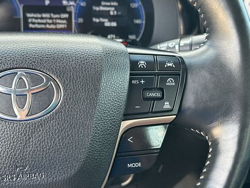 Used 2024 Toyota Crown AWD/4WD image 24