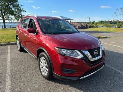 Used 2018 Nissan Rogue SV w/ Premium Package