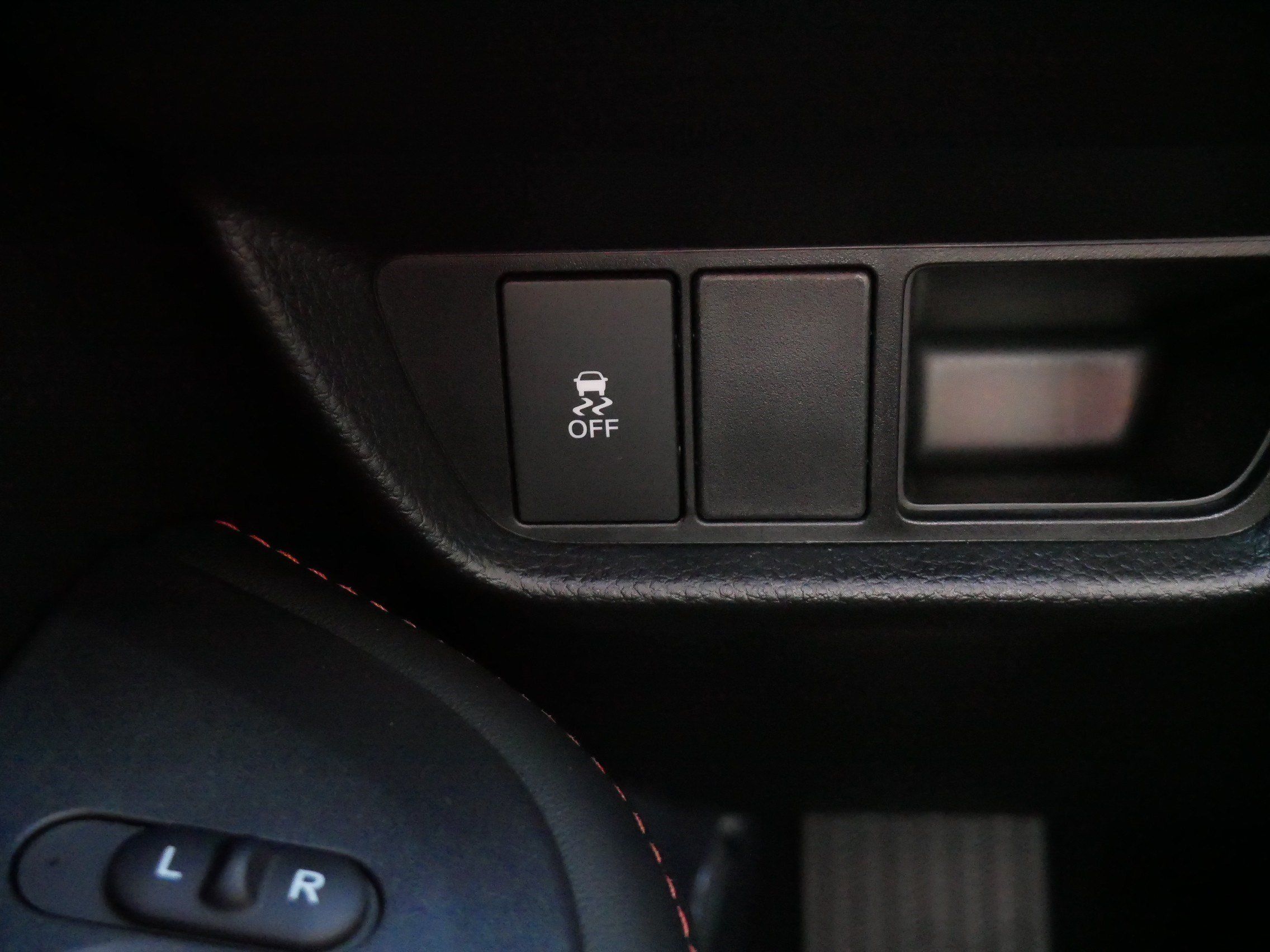 Used 2027 Honda HR-V Sport image 27
