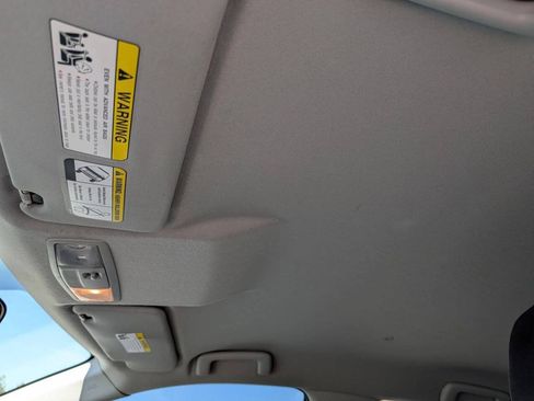 Used 2007 Mitsubishi Outlander LS AWD/4WD image 25