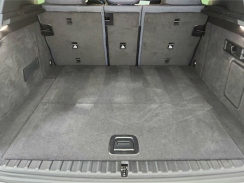 Used 2025 BMW iX xDrive50 image 15