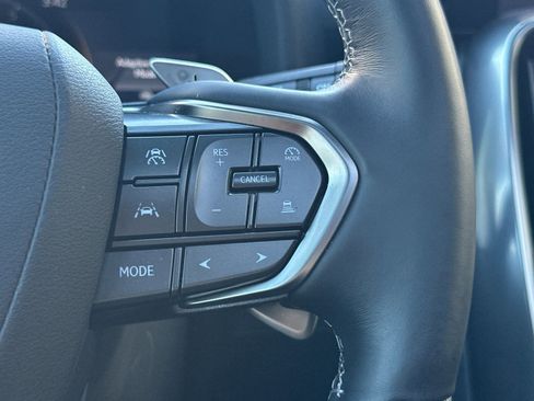 Used 2026 Lexus LX 700h Luxury image 31