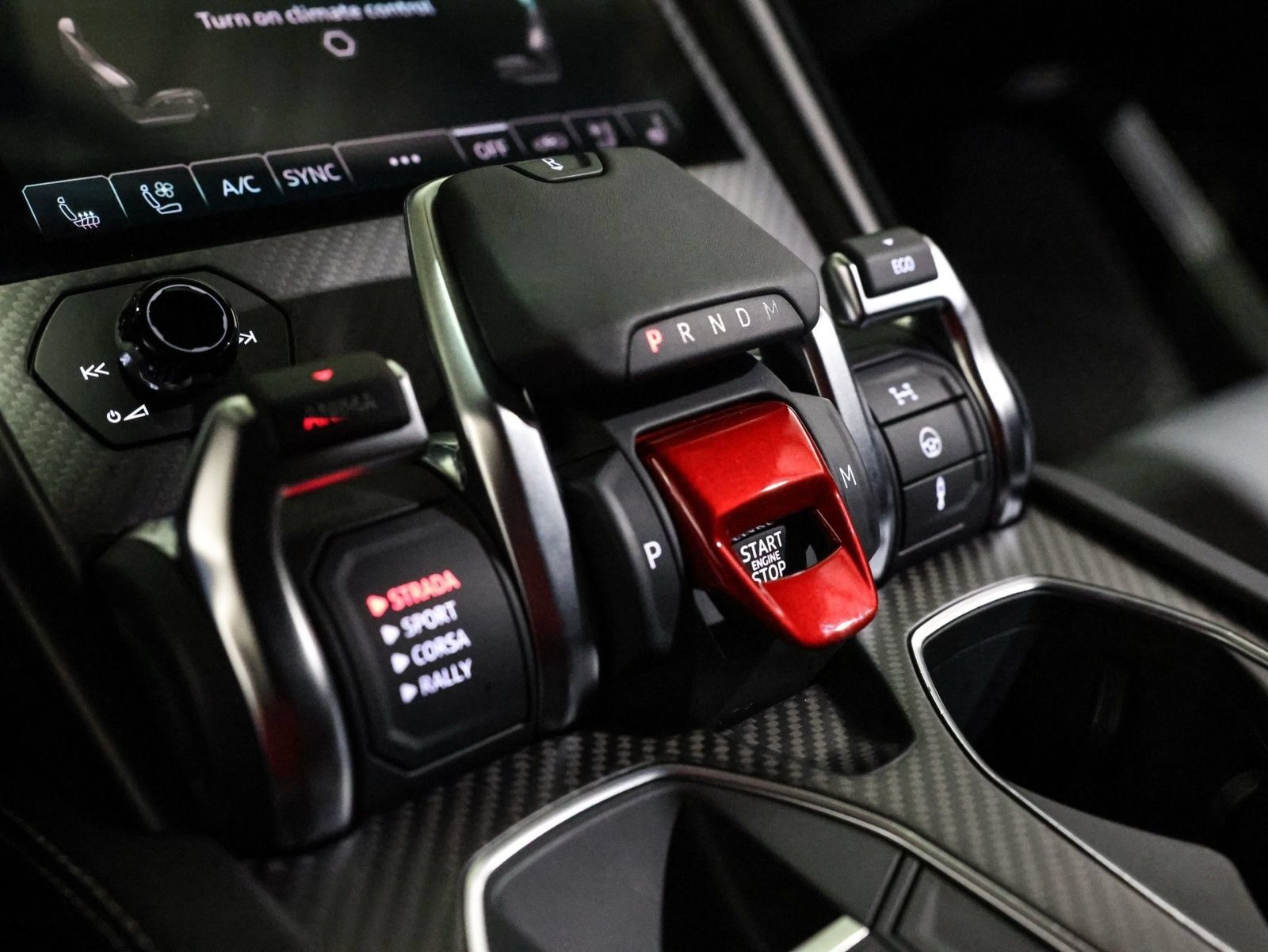 Used 2023 Lamborghini Urus Performante AWD/4WD image 40