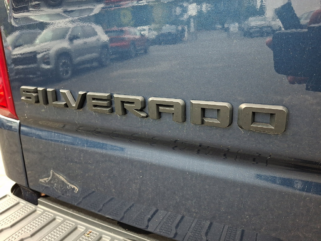 Certified 2022 Chevrolet Silverado 1500 Custom w/ LPO, Dark Essentials Package AWD/4WD image 29
