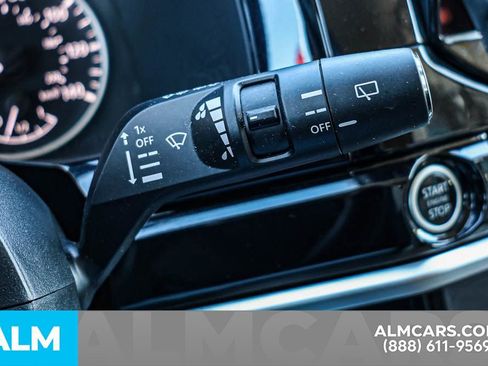 Used 2024 Nissan Pathfinder SV image 36