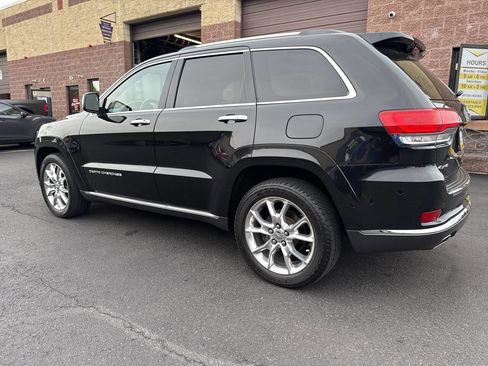 Used 2014 Jeep Grand Cherokee Summit image 24