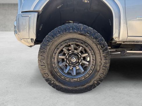 Used 2024 GMC Sierra 2500 Denali Ultimate AWD/4WD image 29