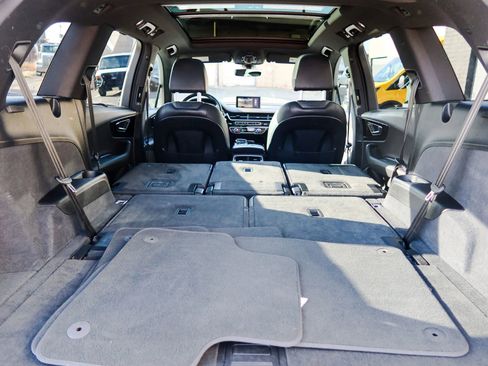 Used 2018 Audi Q7 3.0T Prestige w/ Prestige Package image 38