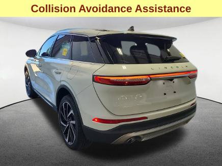 Used 2024 Lincoln Corsair Reserve w/ Rear Removable Package Tray FWD image 7